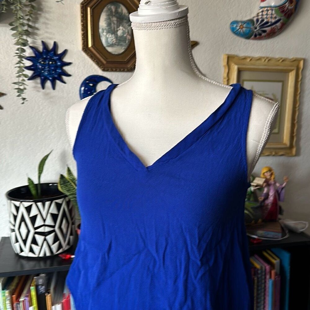 Elodie Size Small Blue cross cross back Blouse - Picture 2 of 4